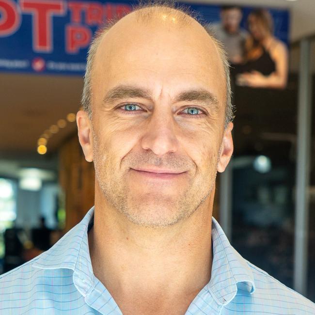 Brett Andrews_portrait pic_3630.jpg